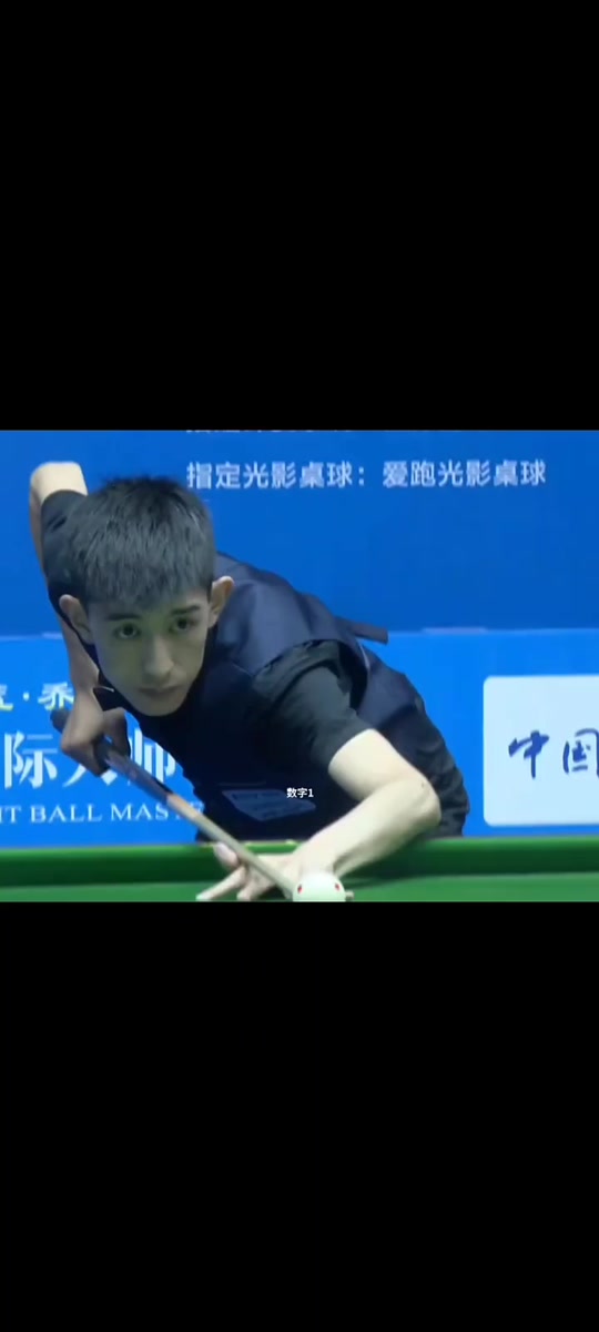 幕后工作并 幕后工作并